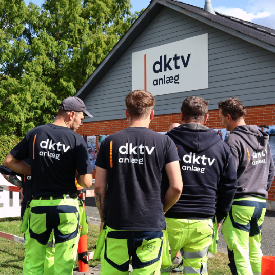 Entreprenørydelser Ved Ladestanderinstallationer Mobil